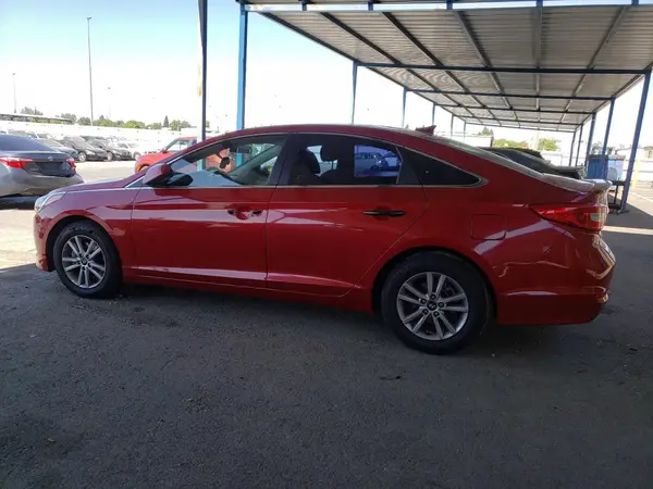 5NPE24AF2HH530740 2017 HYUNDAI SONATA - Image 2
