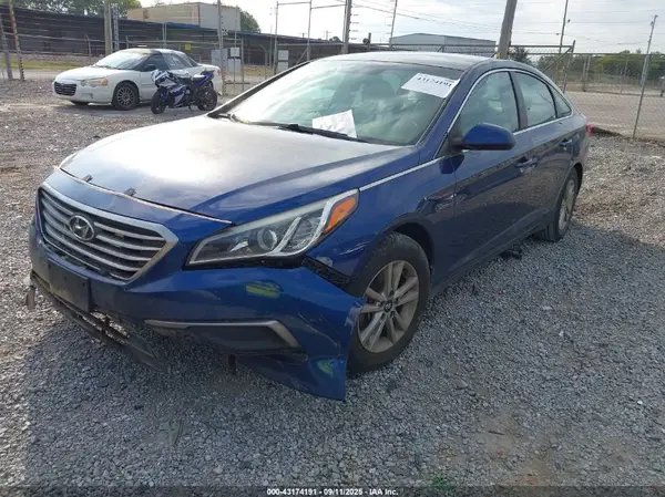 5NPE24AF2HH531757 2017 HYUNDAI SONATA - Image 2