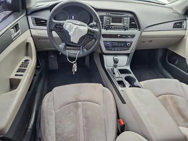 5NPE24AF2HH532052 2017 HYUNDAI SONATA - Image 8