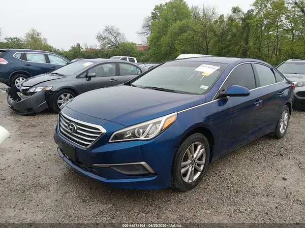 5NPE24AF2HH532682 2017 HYUNDAI SONATA - Image 2