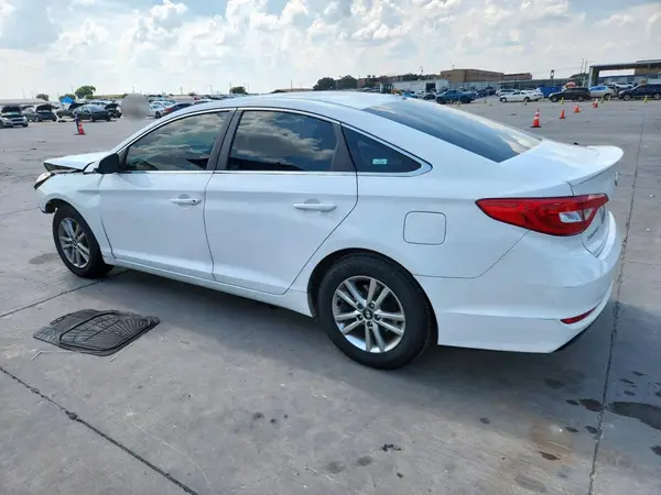 5NPE24AF2HH532973 2017 HYUNDAI SONATA - Image 2