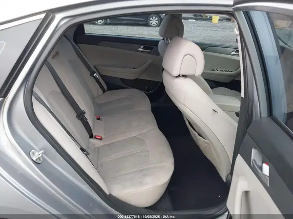 5NPE24AF2HH533010 2017 HYUNDAI SONATA - Image 8