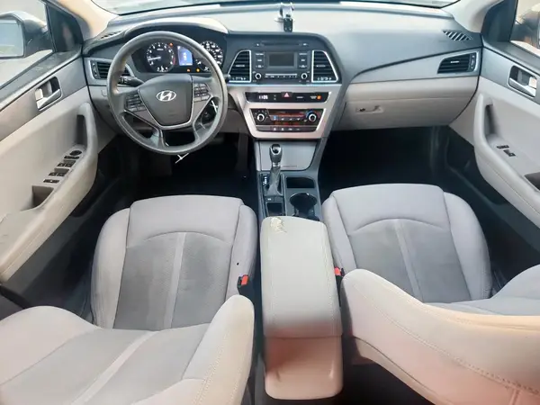 5NPE24AF2HH533587 2017 HYUNDAI SONATA - Image 8
