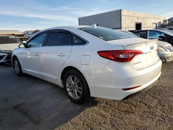 5NPE24AF2HH538708 2017 HYUNDAI SONATA - Image 2