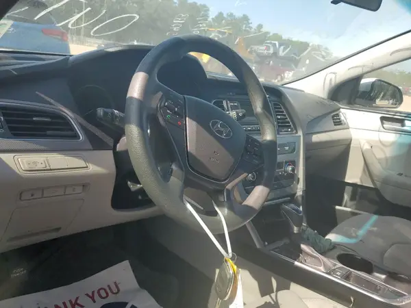 5NPE24AF2HH543133 2017 HYUNDAI SONATA - Image 8