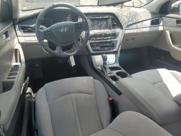 5NPE24AF2HH545027 2017 HYUNDAI SONATA - Image 8