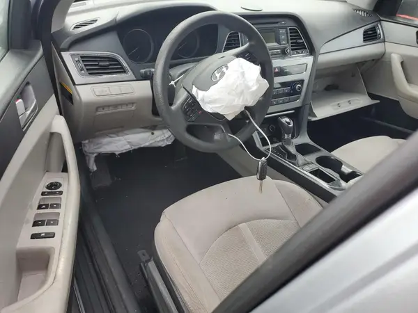 5NPE24AF2HH549885 2017 HYUNDAI SONATA - Image 8