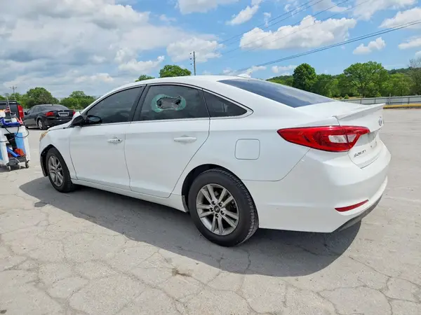 5NPE24AF2HH552155 2017 HYUNDAI SONATA - Image 2
