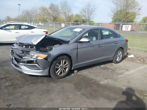 5NPE24AF2HH553953 2017 HYUNDAI SONATA - Image 2