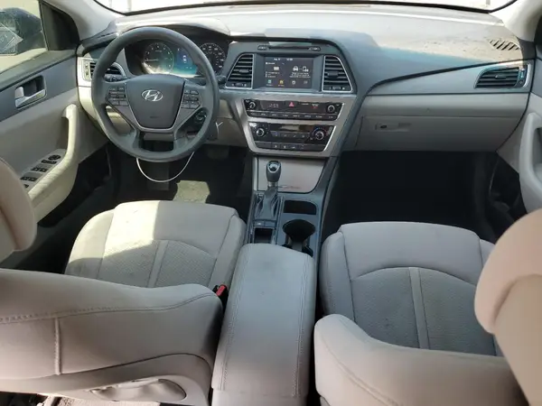 5NPE24AF2HH555024 2017 HYUNDAI SONATA - Image 8