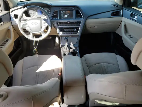 5NPE24AF2HH555976 2017 HYUNDAI SONATA - Image 8