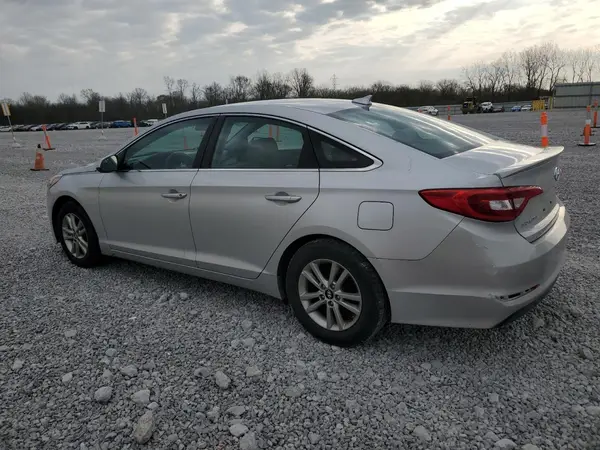 5NPE24AF2HH558568 2017 HYUNDAI SONATA - Image 2