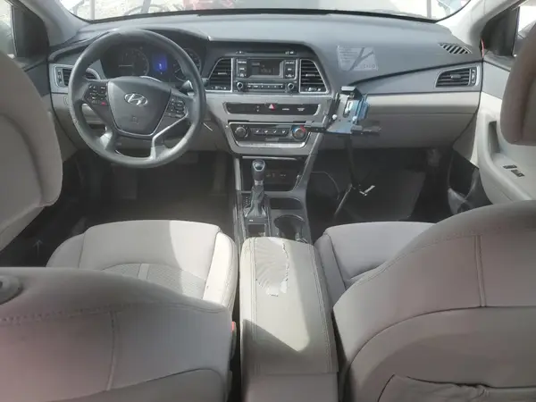 5NPE24AF2HH561437 2017 HYUNDAI SONATA - Image 8