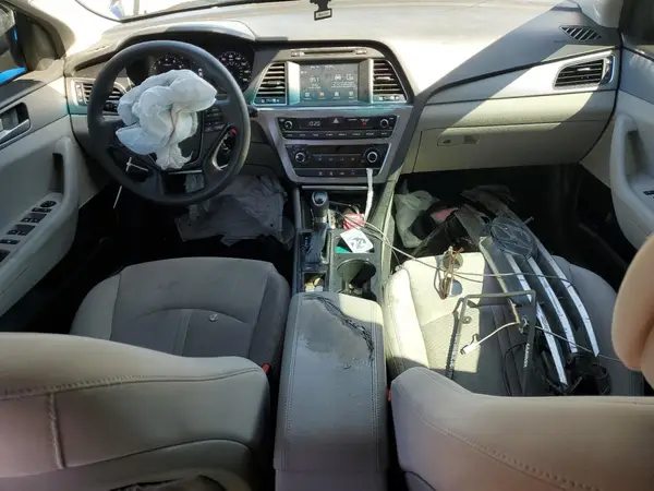 5NPE24AF2HH561695 2017 HYUNDAI SONATA - Image 8