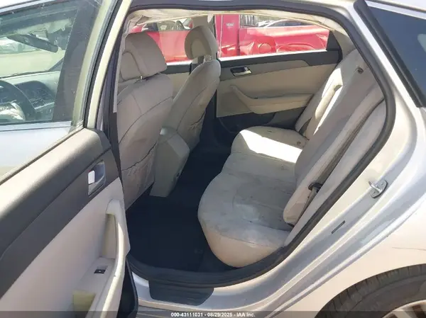 5NPE24AF2HH563107 2017 HYUNDAI SONATA - Image 8