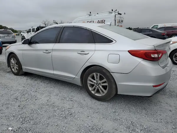 5NPE24AF2HH563687 2017 HYUNDAI SONATA - Image 2