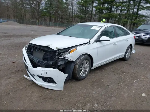5NPE24AF2HH563737 2017 HYUNDAI SONATA - Image 2
