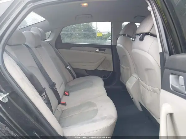 5NPE24AF2HH565424 2017 HYUNDAI SONATA - Image 8
