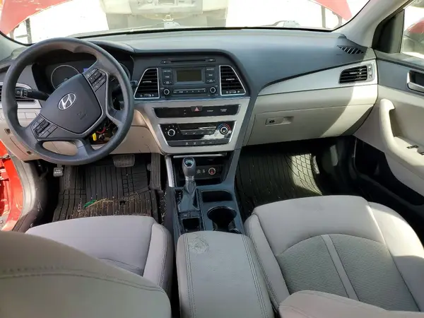 5NPE24AF2HH565830 2017 HYUNDAI SONATA - Image 8