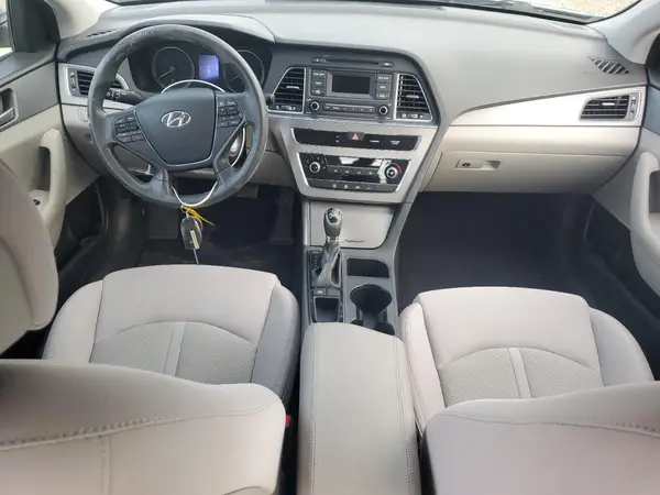5NPE24AF2HH566878 2017 HYUNDAI SONATA - Image 8