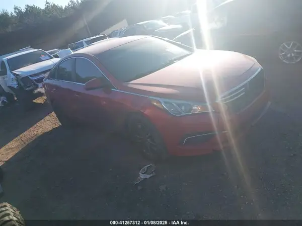 5NPE24AF2HH568663 2017 HYUNDAI SONATA - Image 1