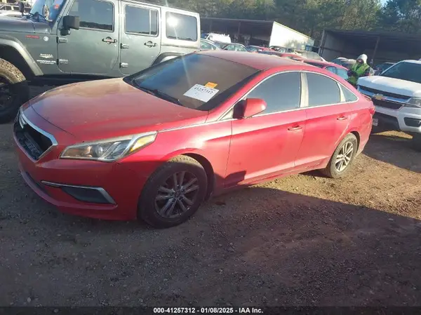 5NPE24AF2HH568663 2017 HYUNDAI SONATA - Image 2