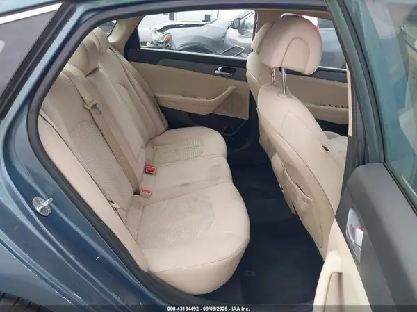 5NPE24AF2HH570414 2017 HYUNDAI SONATA - Image 8