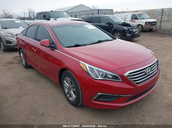 5NPE24AF2HH571997 2017 HYUNDAI SONATA - Image 1