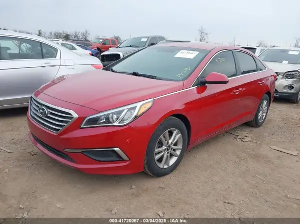 5NPE24AF2HH571997 2017 HYUNDAI SONATA - Image 2