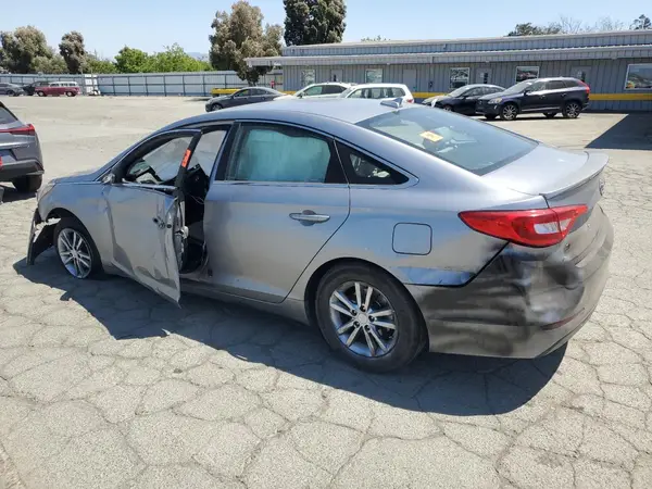 5NPE24AF2HH575001 2017 HYUNDAI SONATA - Image 2