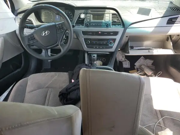 5NPE24AF2HH575001 2017 HYUNDAI SONATA - Image 8