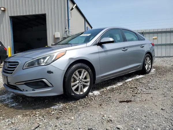 5NPE24AF2HH575161 2017 HYUNDAI SONATA - Image 1