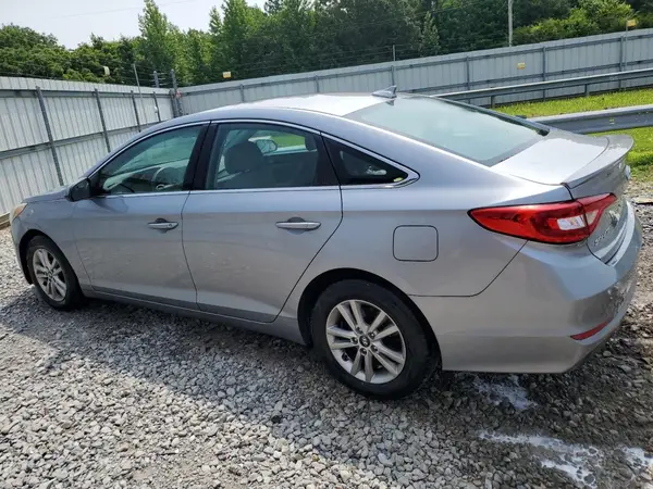 5NPE24AF2HH575161 2017 HYUNDAI SONATA - Image 2