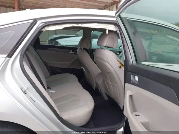 5NPE24AF2HH578206 2017 HYUNDAI SONATA - Image 8