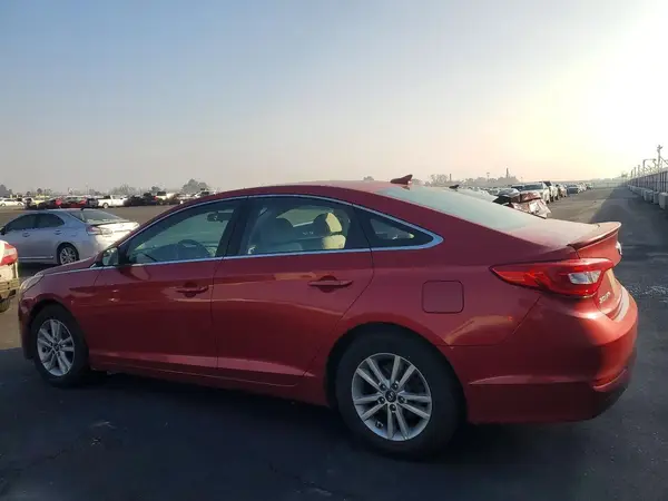 5NPE24AF2HH579260 2017 HYUNDAI SONATA - Image 2