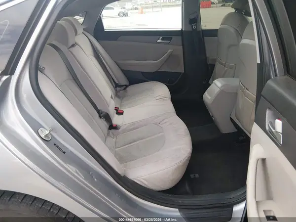 5NPE24AF2HH580313 2017 HYUNDAI SONATA - Image 8