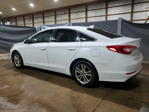 5NPE24AF2HH581140 2017 HYUNDAI SONATA - Image 2