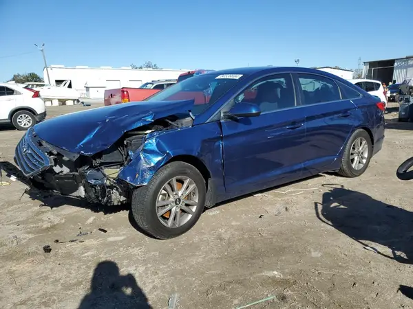 5NPE24AF2HH581509 2017 HYUNDAI SONATA - Image 1