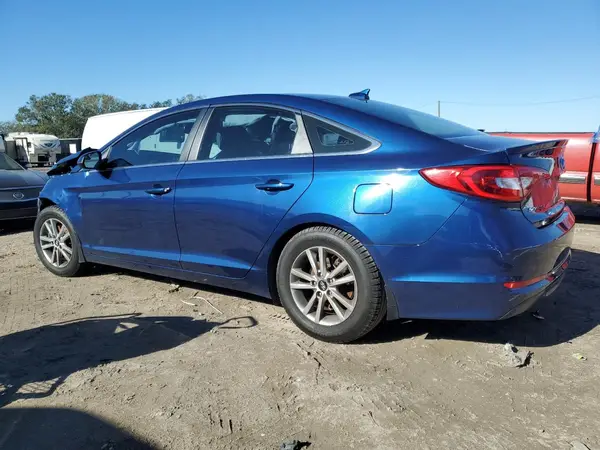 5NPE24AF2HH581509 2017 HYUNDAI SONATA - Image 2