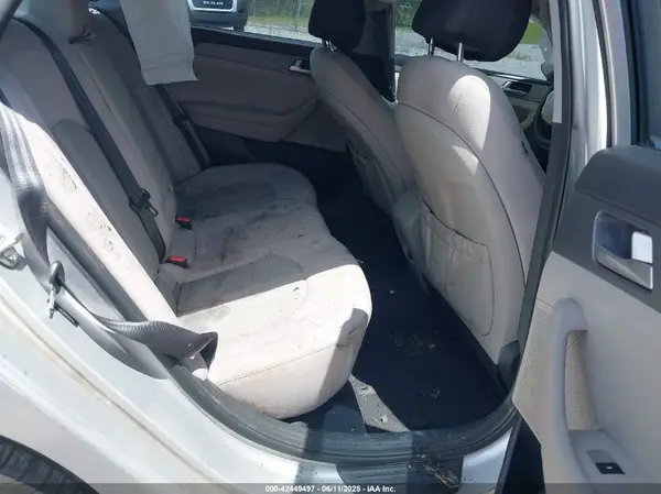 5NPE24AF2HH583194 2017 HYUNDAI SONATA - Image 8