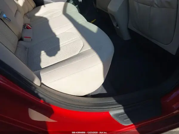 5NPE24AF2HH584104 2017 HYUNDAI SONATA - Image 8