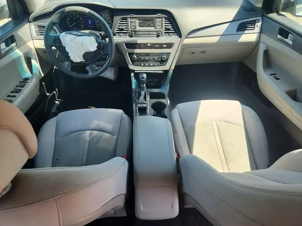5NPE24AF2HH585219 2017 HYUNDAI SONATA - Image 8