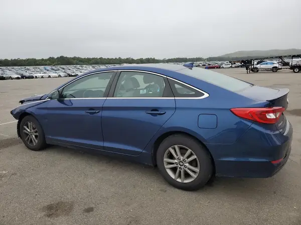 5NPE24AF2HH585804 2017 HYUNDAI SONATA - Image 2