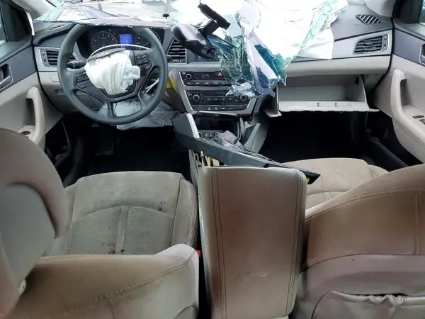 5NPE24AF2HH586080 2017 HYUNDAI SONATA - Image 8