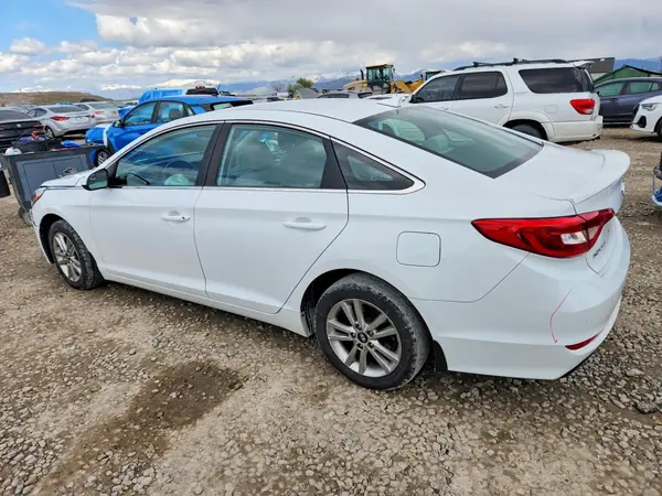 5NPE24AF2HH586290 2017 HYUNDAI SONATA - Image 2