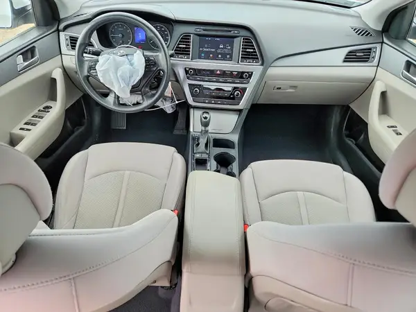 5NPE24AF2HH586290 2017 HYUNDAI SONATA - Image 8
