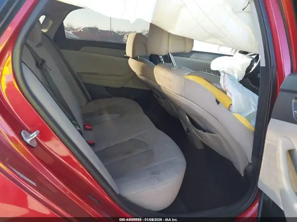 5NPE24AF2HH586533 2017 HYUNDAI SONATA - Image 8