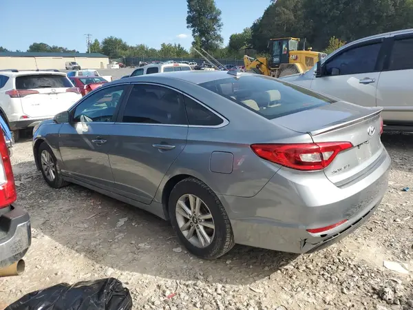 5NPE24AF2HH587715 2017 HYUNDAI SONATA - Image 2
