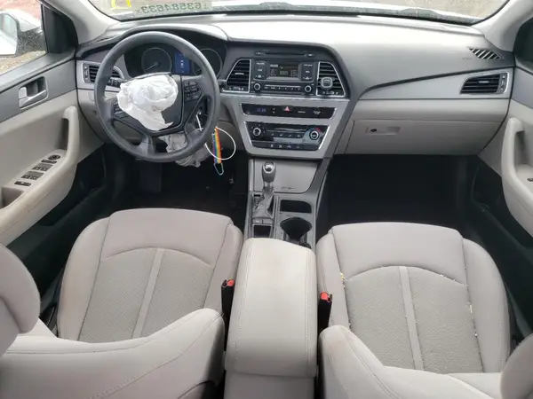 5NPE24AF2HH587763 2017 HYUNDAI SONATA - Image 8