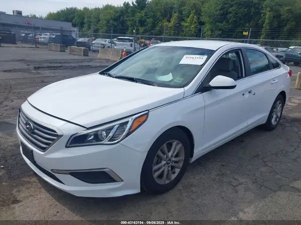 5NPE24AF2HH589383 2017 HYUNDAI SONATA - Image 2